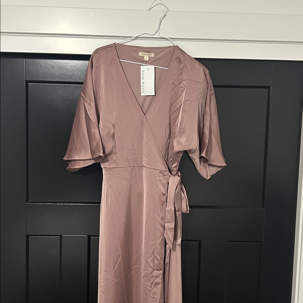 Shop Stevie Dusty Pink V-Neck maxi wrap Dress